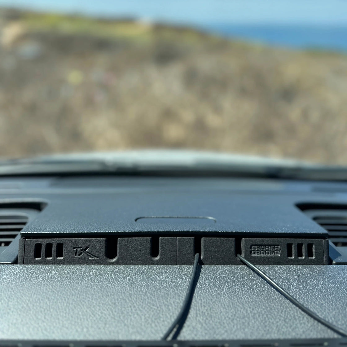 Mercedes Sprinter Dash Console Cable Organizer - CHARGE GROOVE