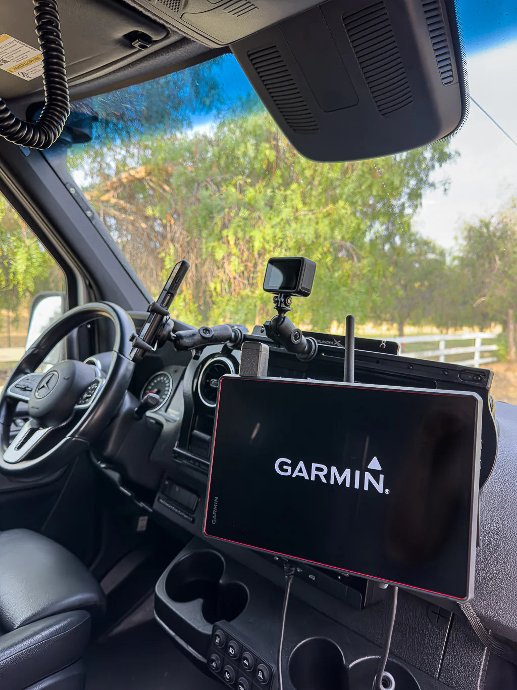 No Drill - Dash Mount for Mercedes Sprinter – NAVIDOK Overlander X